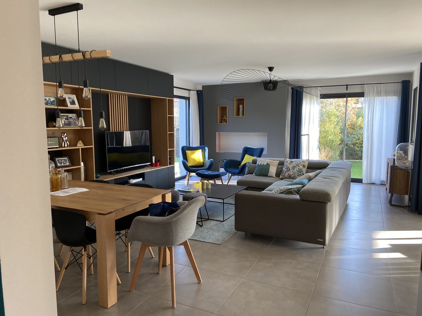 Rénovation complète séjour moderne – Technibat Dijon
